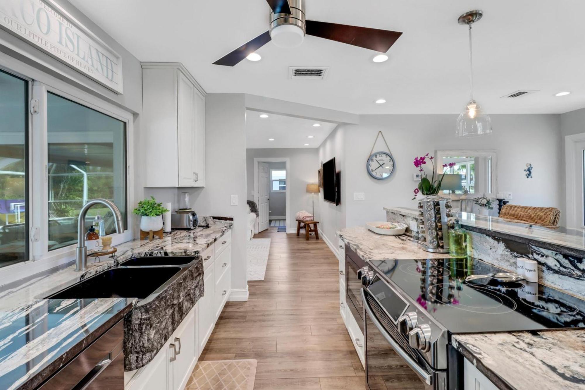 Inviting Lakeview Home L Pool L Close To Beaches Marco Island Exterior photo